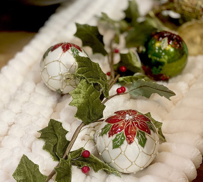 GLASS BALL RED/CREAM POINSETTIA RED/CREAM,D.10cm